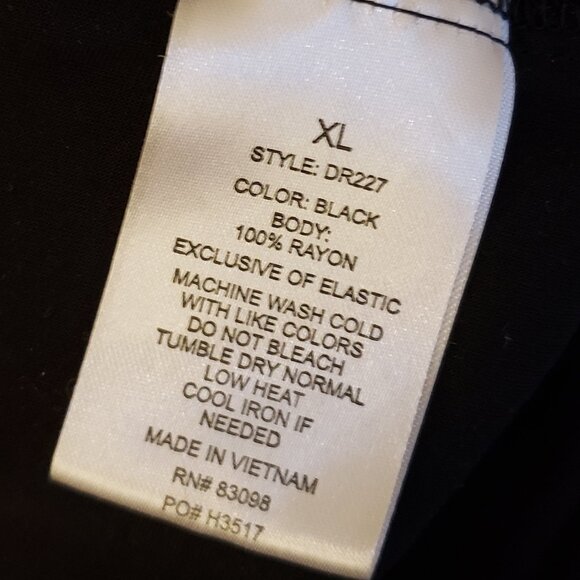 Cisono XL Black Dress - Picture 4 of 9